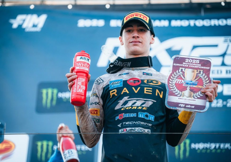 6d9102fd-7c02-4925-ac98-2ed4f43bdae1